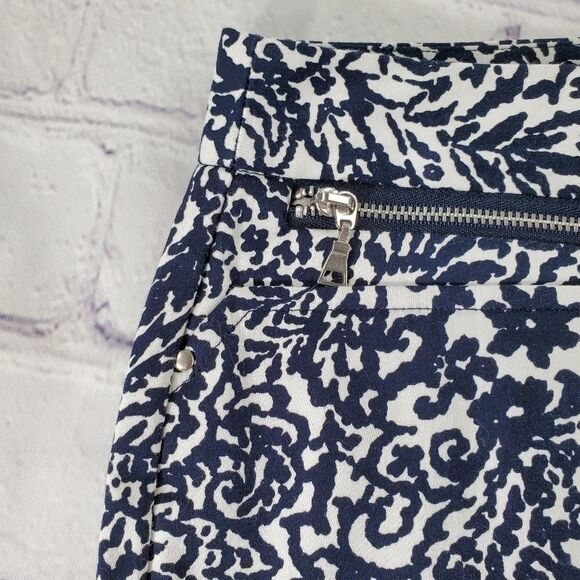🔹️NWT Rafaella Blue & White Print Slim Cropped Ankle Pants Size 6/28 - Picture 4 of 8